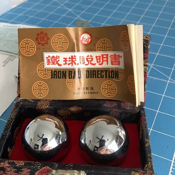 Iron ball direction. Meditation. Vintage - Picture 2 of 4